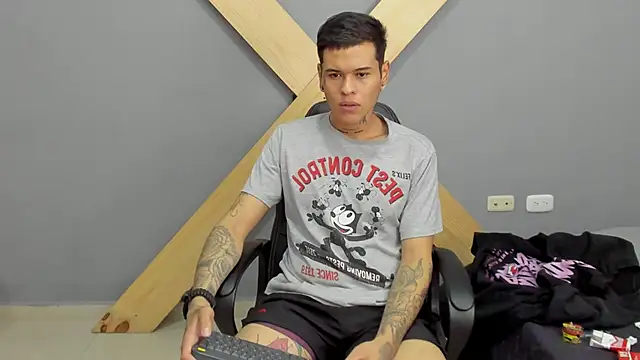 jamesinked  online show from December 16, 2:49 pm