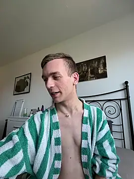 nickdtr online show from April 28, 1:05 pm