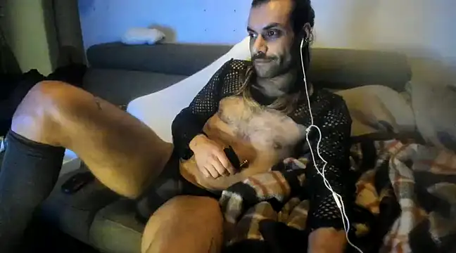 Snapshot of P4RtYBOII92 chatting on January 30, 5:30 am P4RtYBOII92 online show from January 30, 5:30 am