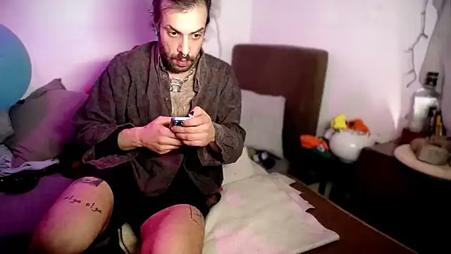 P4RtYBOII92 online show from March 29, 9:59 pm