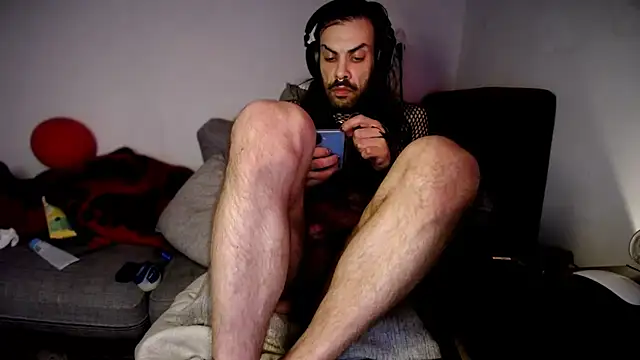 P4RtYBOII92 online show from March 16, 5:44 am