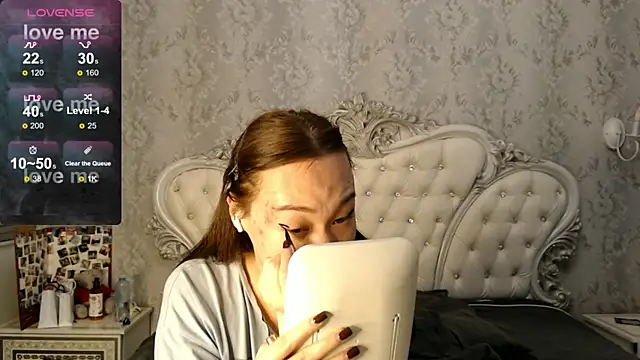 lee che online show from October 30, 12:24 am