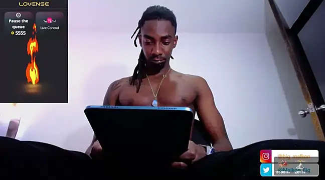Snapshot of Malkon_Big chatting on December 28, 9:08 pm Malkon Big online show from December 28, 9:08 pm