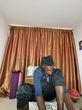 Snapshot of Malkon_Big chatting on October 22, 7:38 pm Malkon Big online show from October 22, 7:38 pm