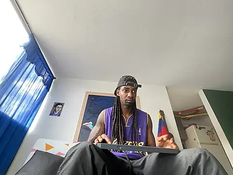 Snapshot of Malkon_Big chatting on March 19, 8:54 pm Malkon Big online show from March 19, 8:54 pm
