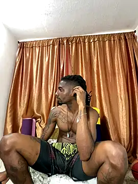 Snapshot of Malkon_Big chatting on October 23, 8:12 pm Malkon Big online show from October 23, 8:12 pm