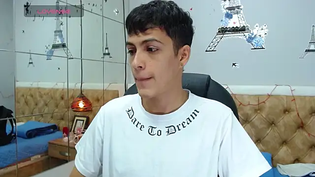 Snapshot of SkinnyBoy_ chatting on January 14, 12:35 pm SkinnyBoy online show from January 14, 12:35 pm