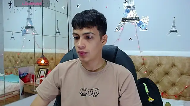 Snapshot of SkinnyBoy_ chatting on December 23, 12:08 pm SkinnyBoy online show from December 23, 12:08 pm