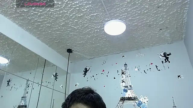 Snapshot of SkinnyBoy_ chatting on December 24, 12:33 pm SkinnyBoy online show from December 24, 12:33 pm
