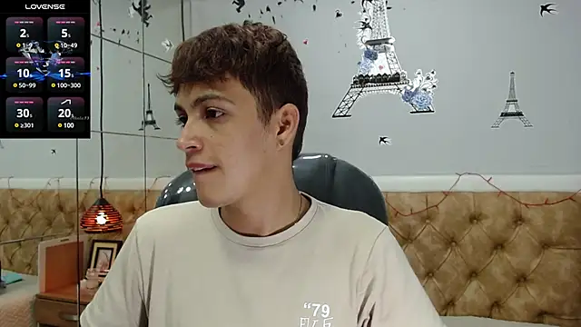 Snapshot of SkinnyBoy_ chatting on February 13, 12:11 pm SkinnyBoy online show from February 13, 12:11 pm