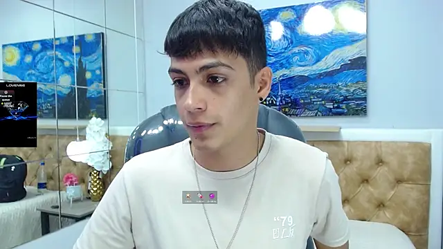 Snapshot of SkinnyBoy_ chatting on September 12, 3:34 pm SkinnyBoy online show from September 12, 3:34 pm
