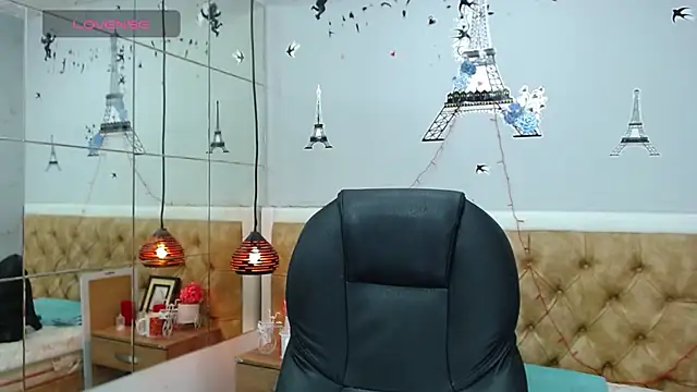 Snapshot of SkinnyBoy_ chatting on December 26, 12:27 pm SkinnyBoy online show from December 26, 12:27 pm