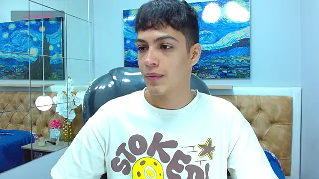 SkinnyBoy  online show from November 15, 12:40 pm