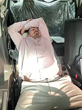 shivani0999 online show from February 3, 6:40 am