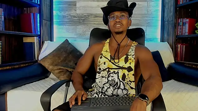 Snapshot of JamalMyst chatting on October 29, 3:42 am JamalMyst online show from October 29, 3:42 am