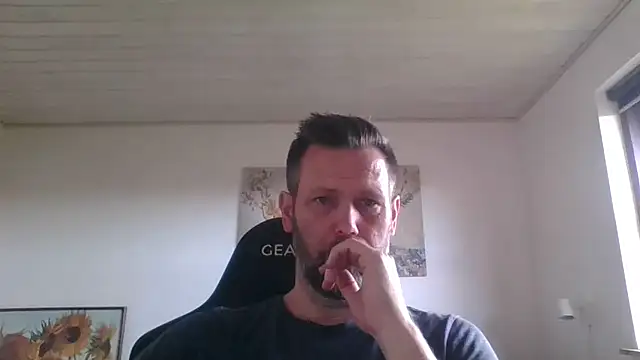 Gotta1 online show from May 6, 1:01 pm