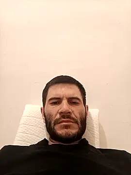 Gigolo4040 online show from January 18, 11:55 pm