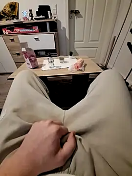 Kevindauerhorny online show from December 31, 2:25 pm