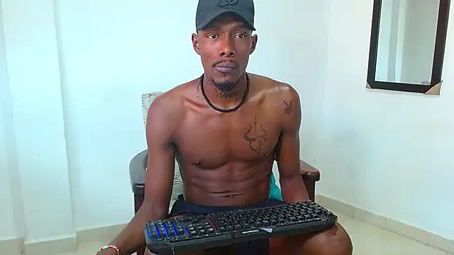 Snapshot of Darick_brown chatting on September 29, 7:21 pm Darick brown online show from September 29, 7:21 pm
