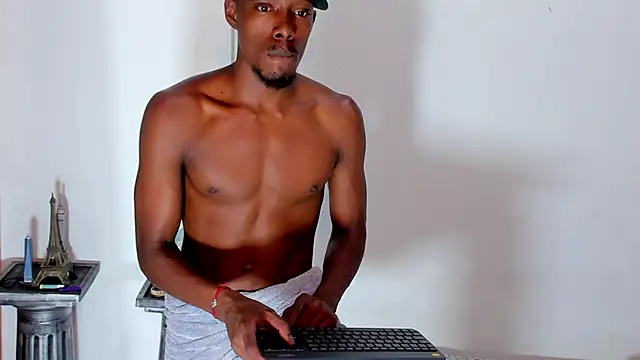 Snapshot of Darick_brown chatting on December 15, 2:48 pm Darick brown online show from December 15, 2:48 pm