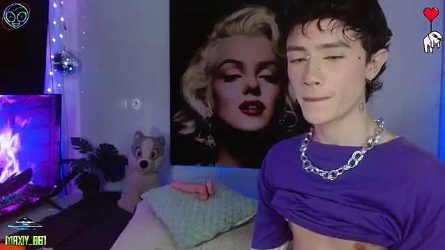 maxiy 001 online show from April 29, 12:59 am