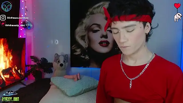 maxiy 001 online show from April 19, 11:29 pm