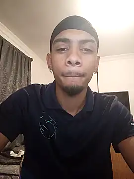 Snapshot of 29YOURZ_28_ chatting on December 19, 6:01 pm 29YOURZ 28 online show from December 19, 6:01 pm