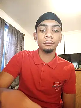 Snapshot of 29YOURZ_28_ chatting on December 15, 8:52 am 29YOURZ 28 online show from December 15, 8:52 am