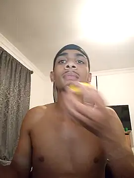 Snapshot of 29YOURZ_28_ chatting on December 2, 7:47 pm 29YOURZ 28 online show from December 2, 7:47 pm