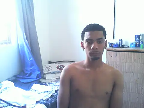 Snapshot of 29YOURZ_28_ chatting on February 3, 9:41 am 29YOURZ 28 online show from February 3, 9:41 am