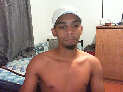 Snapshot of 29YOURZ_28_ chatting on March 20, 6:31 pm 29YOURZ 28 online show from March 20, 6:31 pm