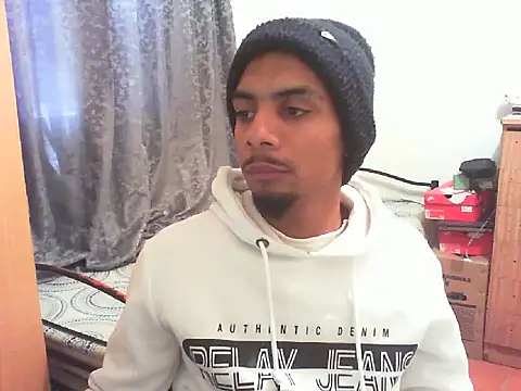 Snapshot of 29YOURZ_28_ chatting on September 18, 11:34 am 29YOURZ 28 online show from September 18, 11:34 am