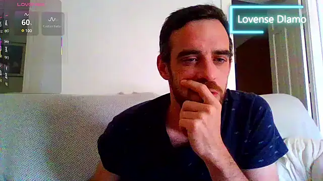 Snapshot of _NakedChef_ chatting on October 1, 4:55 pm  NakedChef  online show from October 1, 4:55 pm