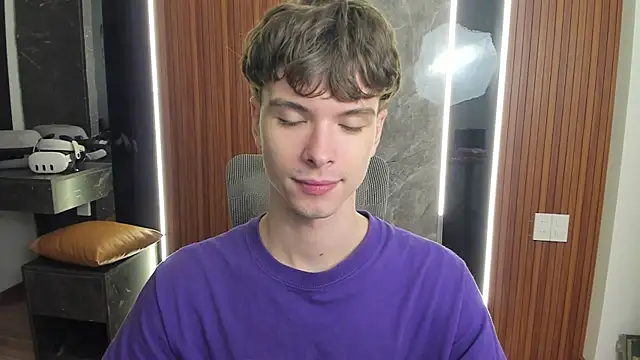 calvin love you online show from May 3, 5:26 pm