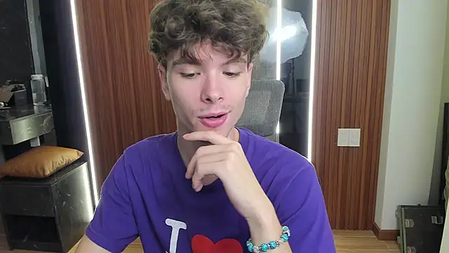 calvin love you online show from April 24, 5:15 pm