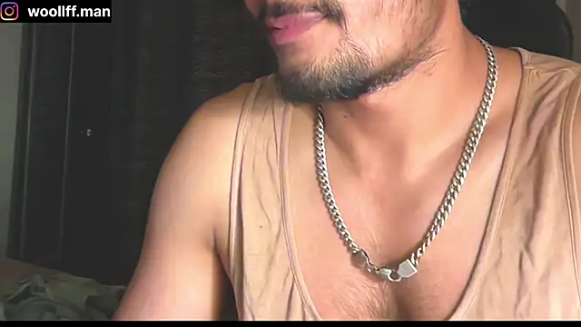 Snapshot of dickpois0n chatting on December 19, 6:12 pm dickpois0n online show from December 19, 6:12 pm