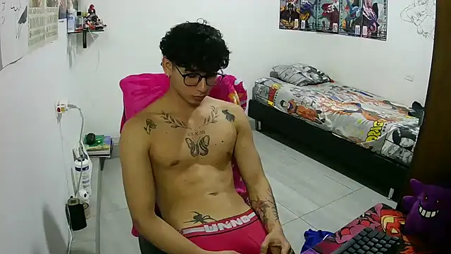 Dillom420 online show from January 10, 11:09 pm