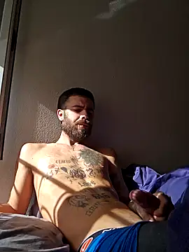 Snapshot of charlye_inkkkk chatting on January 22, 11:01 am charlye inkkkk online show from January 22, 11:01 am