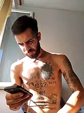 Snapshot of charlye_inkkkk chatting on December 3, 11:54 am charlye inkkkk online show from December 3, 11:54 am