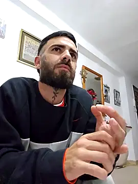 Snapshot of charlye_inkkkk chatting on January 25, 10:18 pm charlye inkkkk online show from January 25, 10:18 pm