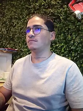   JaviJavi online show from April 26, 9:00 pm