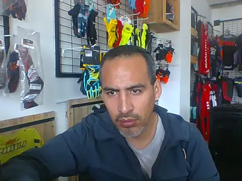 Snapshot of j_vergon chatting on October 11, 3:38 pm j vergon online show from October 11, 3:38 pm