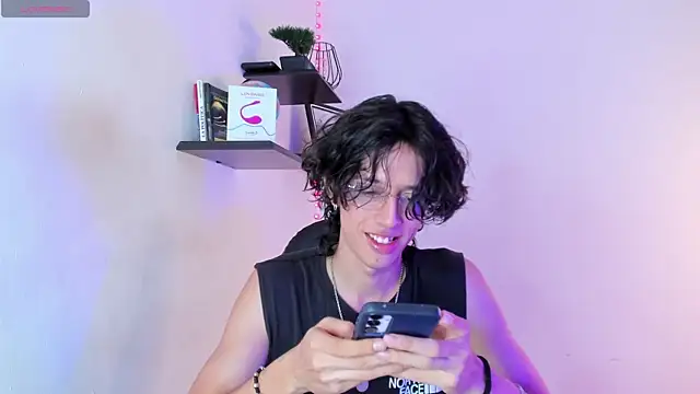 Snapshot of manu_vera chatting on September 27, 8:28 pm manu vera online show from September 27, 8:28 pm
