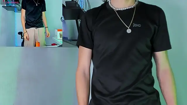 manu vera online show from October 30, 2:35 am