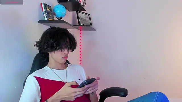 Snapshot of manu_vera chatting on September 29, 8:16 pm manu vera online show from September 29, 8:16 pm