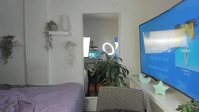 santy-kitty online show from December 5, 2:29 am