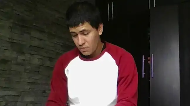Snapshot of Sexylatin64 chatting on February 10, 12:18 pm Sexylatin64 online show from February 10, 12:18 pm
