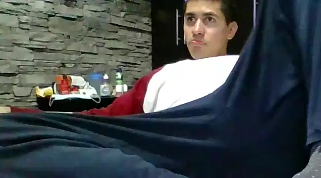 Snapshot of Sexylatin64 chatting on December 30, 10:55 pm Sexylatin64 online show from December 30, 10:55 pm