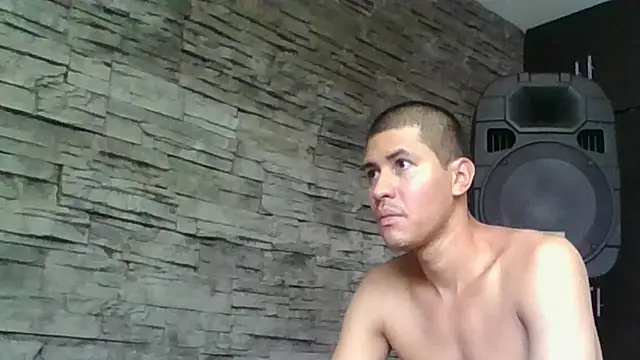 Snapshot of Sexylatin64 chatting on September 25, 3:33 pm Sexylatin64 online show from September 25, 3:33 pm