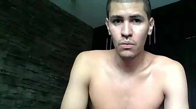 Snapshot of Sexylatin64 chatting on December 11, 12:38 pm Sexylatin64 online show from December 11, 12:38 pm